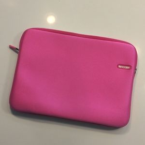 Incase neoprene laptop case